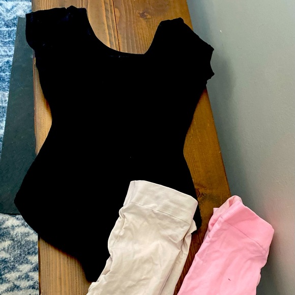 Capezio Girls S Ballet Leotard + 2 Pink and Cream Tights (Fits 4-6) - Picture 2 of 3